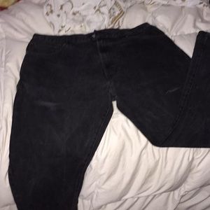 Men’s black Levi jeans